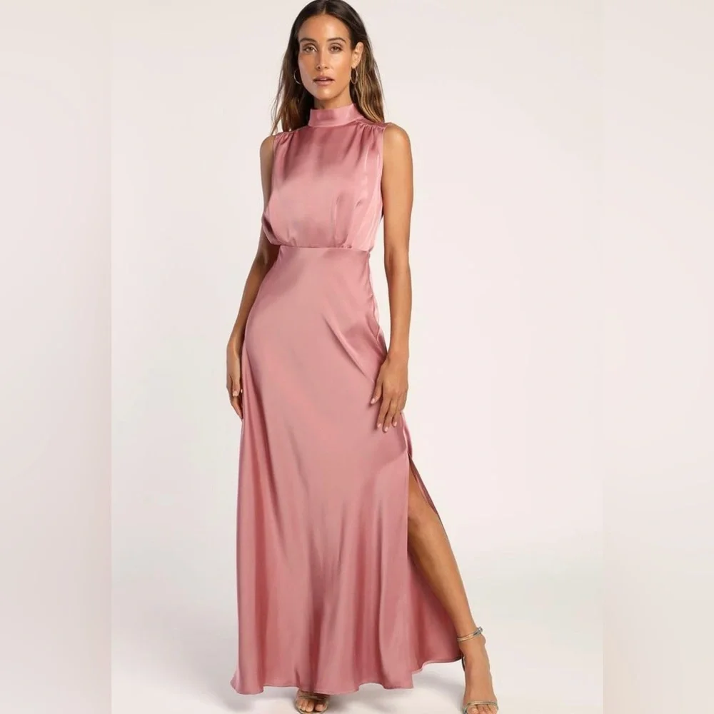 Lulu’s Satin Pink Dress midi - Picture 2 of 3